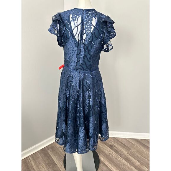 MAC DUGGAL FLUTTER SLEEVE SEQUIN APPLIQUE COCKTAIL DRESS - Picture 9 of 10